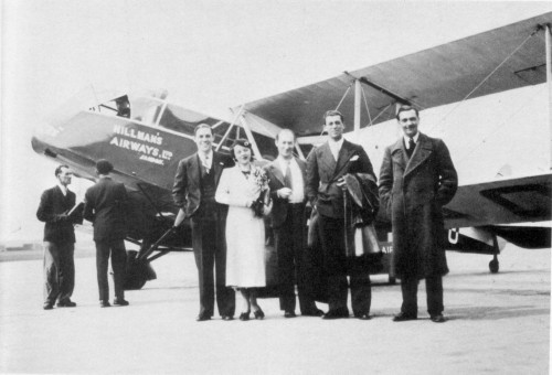 1934年、ロンドンへの飛行前の写真。Jean Sablon、Peddy Nyls、Alec Siniavine、André Ekyan、Django Reinhardt。